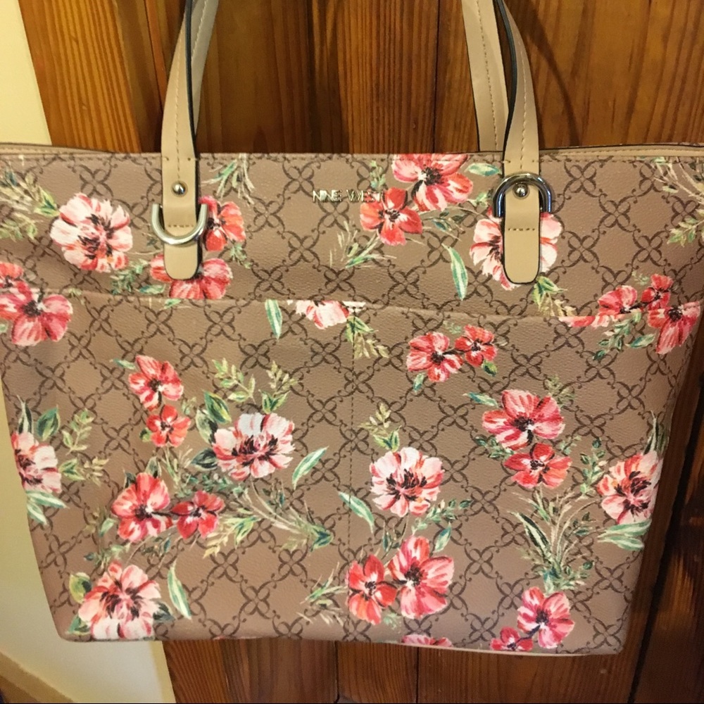 New Nine West floral print tote